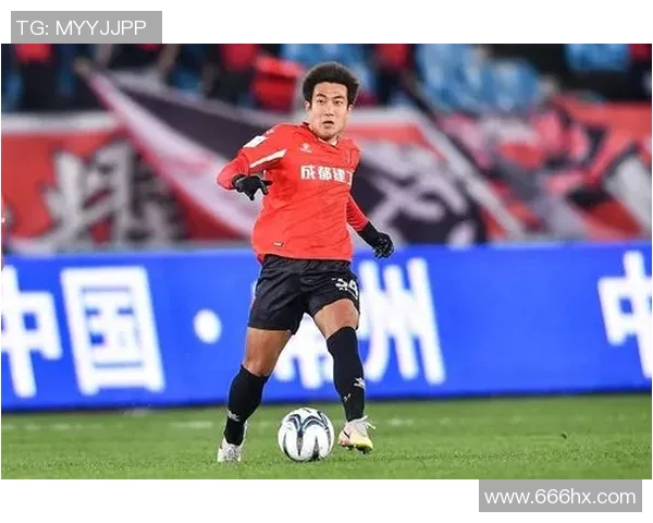 王晓龙足球之路：从青涩少年到职业球员的成长历程与梦想追逐