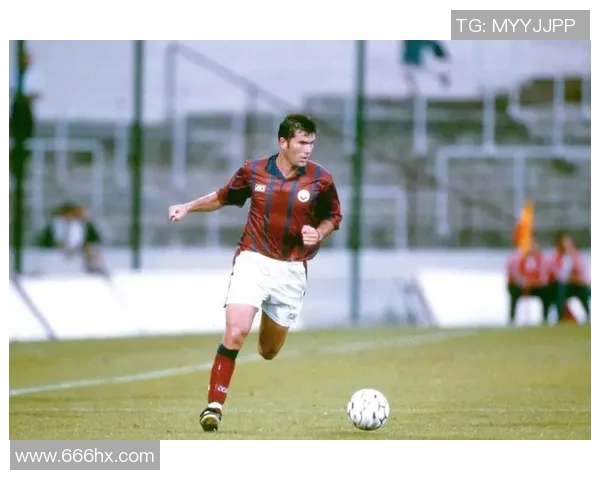 齐达内在实况足球中的传奇表现与战术解析 齐达内在实况足球中的传奇表现与战术解析